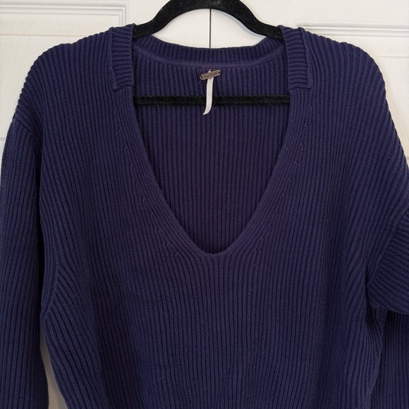Free People Allure Cotton Navy/Purple Sweater Small - Picture 3 of 7